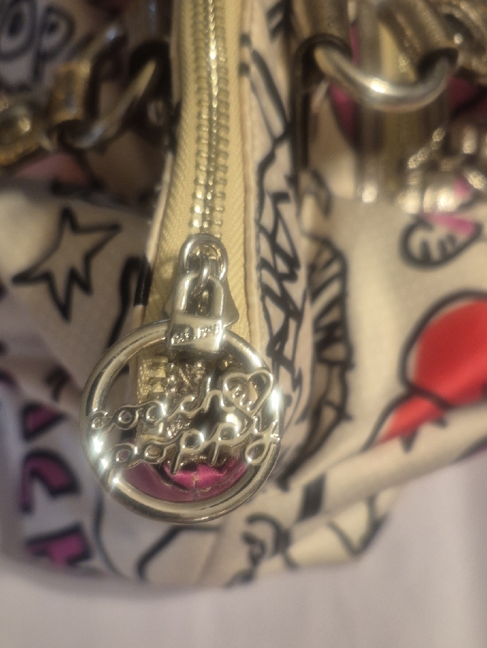 Coach Poppy Tote - Picture 9 of 13